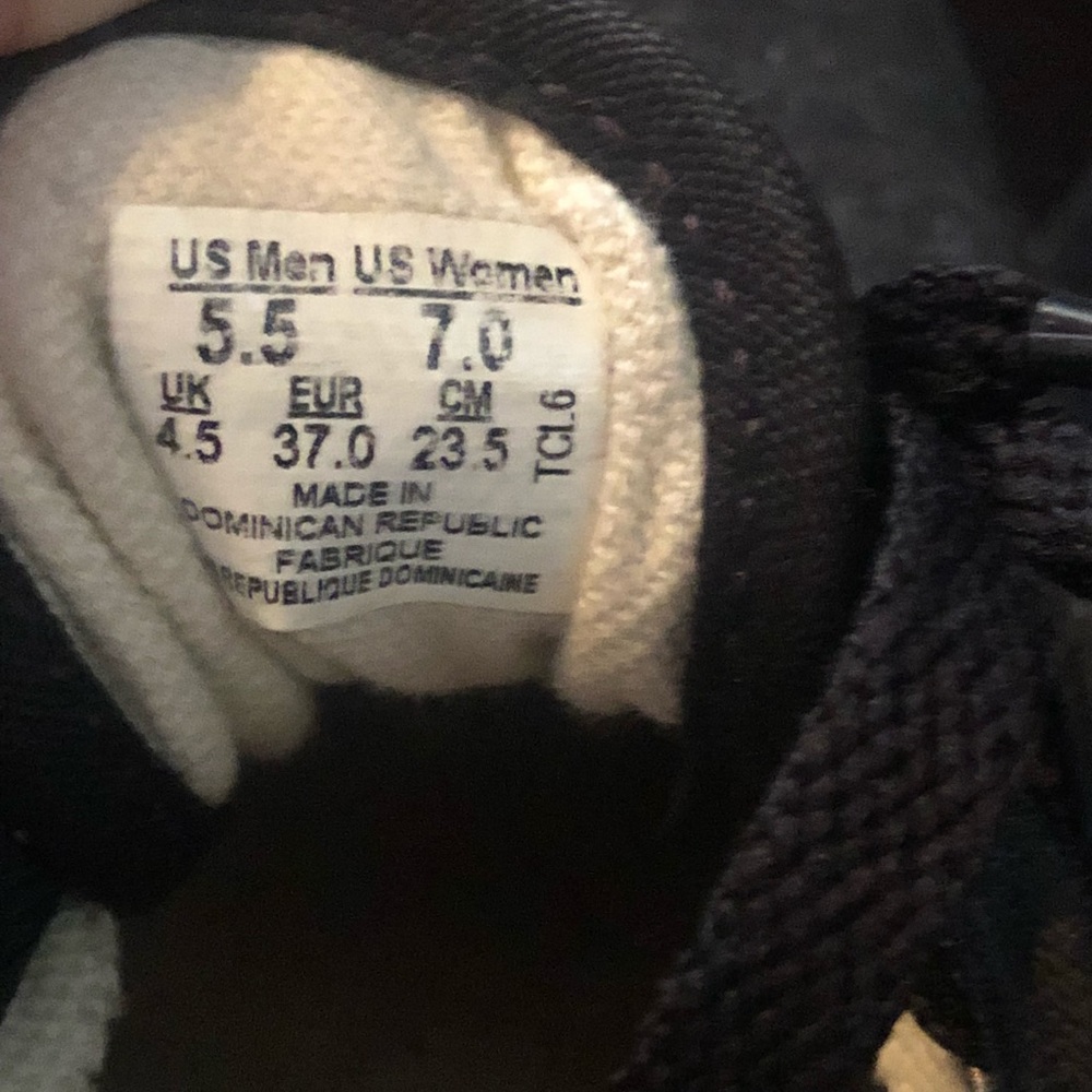 Vans - Picture 3 of 3